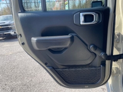 Used 2022  Jeep Gladiator Willys Sport 4x4 at Tecforce Automotive near Bridgeport&comma; NY