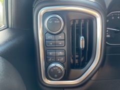 Used 2021  Ram 1500 Classic 4WD SLT Crew Cab 5'7" Box at Tecforce Automotive near Bridgeport&comma; NY