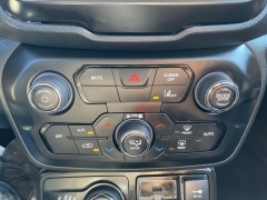 Used 2021  Jeep Renegade Latitude 4x4 at Tecforce Automotive near Bridgeport&comma; NY