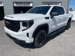 Used 2023  GMC Sierra 1500 4WD Crew Cab 157" Elevation at Tecforce Automotive near Bridgeport&comma; NY