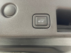 Used 2019  Chevrolet Equinox 4d SUV AWD Premier w&sol;2LZ at Tecforce Automotive near Bridgeport&comma; NY