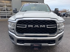 Used 2024  Ram 3500 4WD Big Horn Crew Cab 8' Box at Tecforce Automotive near Bridgeport&comma; NY