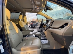 Used 2020  Toyota Sienna 4d Wagon AWD XLE Premium 7-Passenger at Tecforce Automotive near Bridgeport&comma; NY