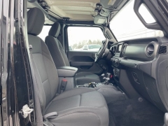 Used 2023  Jeep Gladiator Sport S 4x4 at Tecforce Automotive near Bridgeport&comma; NY