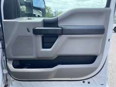 Used 2021  Ford Super Duty F-250 4WD XLT Crew Cab SRW 6&period;75' Box at Tecforce Automotive near Bridgeport&comma; NY