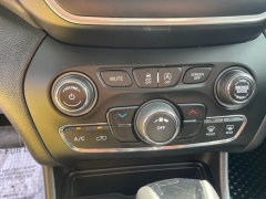 Used 2019 Jeep Cherokee 4d SUV 4WD Latitude Plus 2.0L Turbo at Tecforce Automotive near Bridgeport, NY