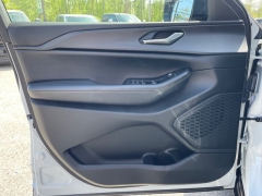 Used 2023  Jeep Grand Cherokee L Altitude 4x4 at Tecforce Automotive near Bridgeport&comma; NY