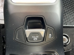 Used 2020  Jeep Renegade 4d SUV 4WD Latitude at Tecforce Automotive near Bridgeport, NY