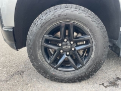 Used 2021  Chevrolet Silverado 1500 4WD Crew Cab 147" Custom Trail Boss at Tecforce Automotive near Bridgeport&comma; NY