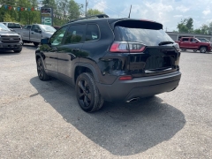 Used 2019 Jeep Cherokee 4d SUV 4WD Latitude Plus 2.0L Turbo at Tecforce Automotive near Bridgeport, NY