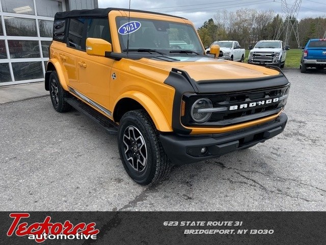 Used 2021  Ford Bronco Outer Banks 4 Door 4x4 at Tecforce Automotive near Bridgeport, NY