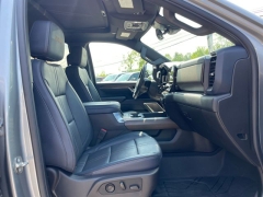 Used 2024  Chevrolet Silverado 3500HD 4WD Crew Cab 159" High Country Dsl at Tecforce Automotive near Bridgeport&comma; NY