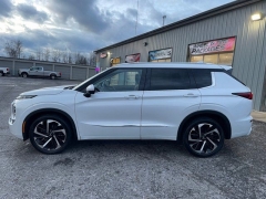 Used 2022  Mitsubishi Outlander SEL S-AWC at Tecforce Automotive near Bridgeport&comma; NY