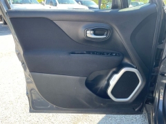 Used 2021  Jeep Renegade Latitude 4x4 at Tecforce Automotive near Bridgeport&comma; NY
