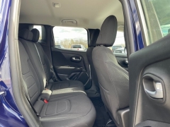 Used 2020  Jeep Renegade 4d SUV 4WD Latitude at Tecforce Automotive near Bridgeport, NY