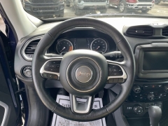 Used 2020  Jeep Renegade 4d SUV 4WD Latitude at Tecforce Automotive near Bridgeport, NY