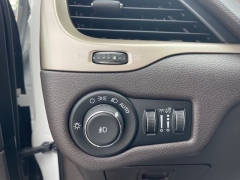 Used 2016  Jeep Cherokee 4d SUV 4WD Trailhawk V6 at Tecforce Automotive near Bridgeport&comma; NY