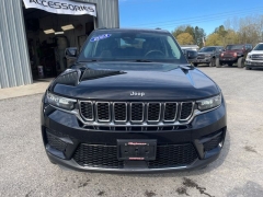 Used 2023  Jeep Grand Cherokee Laredo 4x4 at Tecforce Automotive near Bridgeport&comma; NY