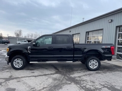 Used 2017  Ford Super Duty F-250 4WD Crew Cab XLT at Tecforce Automotive near Bridgeport&comma; NY