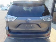 Used 2017 Toyota Sienna 4d Wagon SE Premium at Yes Automotive near Fort Wayne, IN