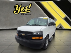  2021 Chevrolet Express Passenger RWD 2500 135