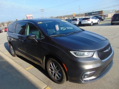 Used 2023 Chrysler Pacifica Touring L FWD at Yes Automotive near Fort Wayne, IN