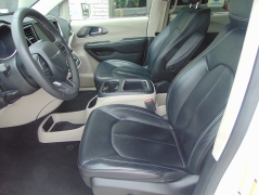 Used 2022 Chrysler Pacifica Touring L FWD at Yes Automotive near Fort Wayne, IN