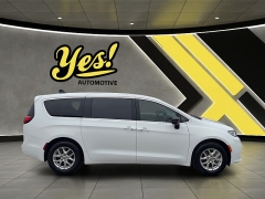 Used 2024  Chrysler Pacifica Touring L FWD at Yes Automotive near Fort Wayne&comma; IN
