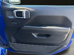 Used 2020  Jeep Wrangler Unlimited 4d SUV 4WD Sahara at Yes Automotive near Fort Wayne&comma; IN