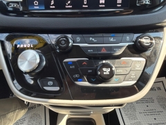 Used 2023  Chrysler Pacifica Touring L FWD at Yes Automotive near Fort Wayne&comma; IN