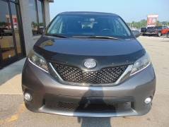 Used 2017 Toyota Sienna 4d Wagon SE Premium at Yes Automotive near Fort Wayne, IN