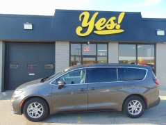 Used 2023 Chrysler Pacifica Touring L FWD at Yes Automotive near Fort Wayne, IN