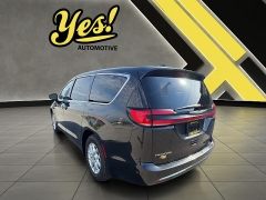Used 2023  Chrysler Pacifica Touring L FWD at Yes Automotive near Fort Wayne&comma; IN