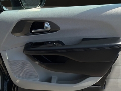 Used 2023  Chrysler Pacifica Touring L FWD at Yes Automotive near Fort Wayne&comma; IN