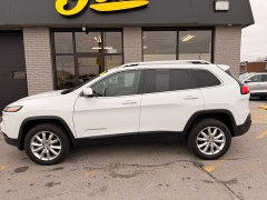 Used 2016  Jeep Cherokee 4d SUV 4WD Limited V6 at Yes Automotive near Fort Wayne, IN