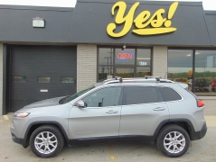 Used 2016 Jeep Cherokee 4d SUV FWD Latitude at Yes Automotive near Fort Wayne, IN