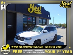Used 2020 Jeep Grand Cherokee 4d SUV 4WD Laredo Altitude at Yes Automotive near Fort Wayne, IN