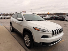 Used 2016  Jeep Cherokee 4d SUV 4WD Limited V6 at Yes Automotive near Fort Wayne, IN