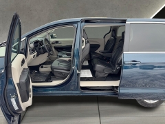 Used 2023  Chrysler Pacifica Touring L FWD at Yes Automotive near Fort Wayne&comma; IN