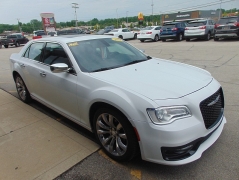 Used 2020 Chrysler 300 4d Sedan RWD Limited at Yes Automotive near Fort Wayne, IN