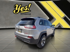 Used 2019  Jeep Renegade 4d SUV 4WD Trailhawk at Yes Automotive near Fort Wayne&comma; IN
