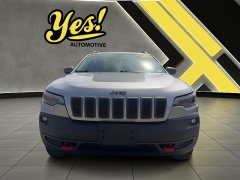 Used 2019  Jeep Renegade 4d SUV 4WD Trailhawk at Yes Automotive near Fort Wayne&comma; IN