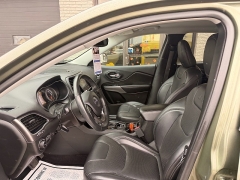 Used 2019  Jeep Cherokee 4d SUV 4WD Limited 3.2L at Yes Automotive near Fort Wayne, IN