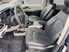 Used 2023  Chrysler Pacifica Touring L FWD at Yes Automotive near Fort Wayne&comma; IN