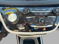 Used 2023  Chrysler Pacifica Touring L FWD at Yes Automotive near Fort Wayne&comma; IN