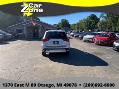 Used 2020  Mitsubishi Outlander 4d SUV AWC SE at Car Zone Sales near Otsego&comma; MI