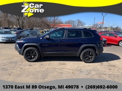 Used 2015  Jeep Cherokee 4d SUV 4WD Trailhawk V6 at Car Zone Sales near Otsego&comma; MI