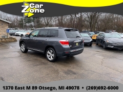 Used 2012  Toyota Highlander 4d SUV AWD Limited at Car Zone Sales near Otsego&comma; MI