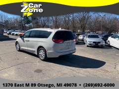 Used 2017  Chrysler Pacifica 4d Wagon Touring-L at Car Zone Sales near Otsego&comma; MI