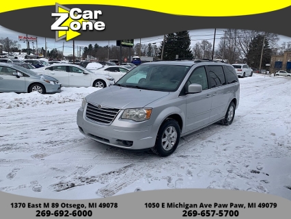 2008 Chrysler Town & Country Touring's photo